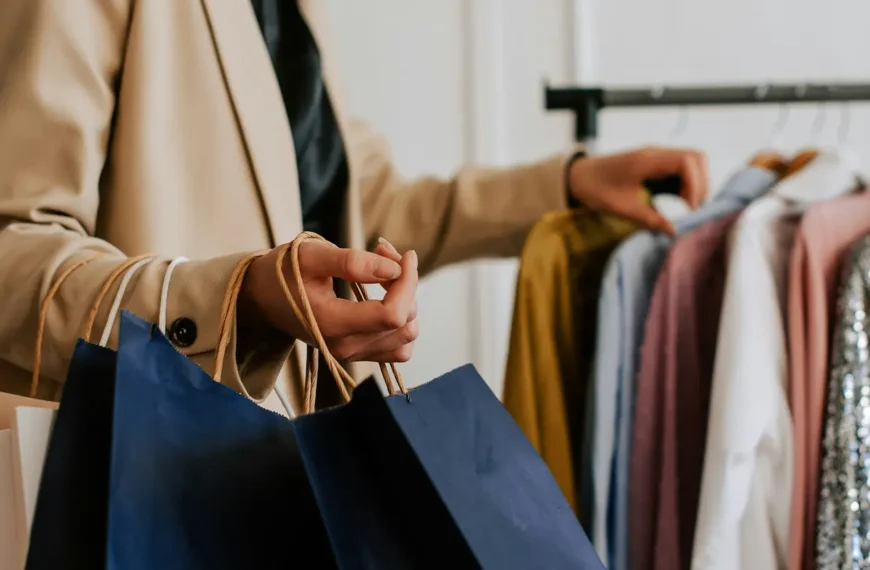 How Personalized Apparel Strengthens Customer Engagement